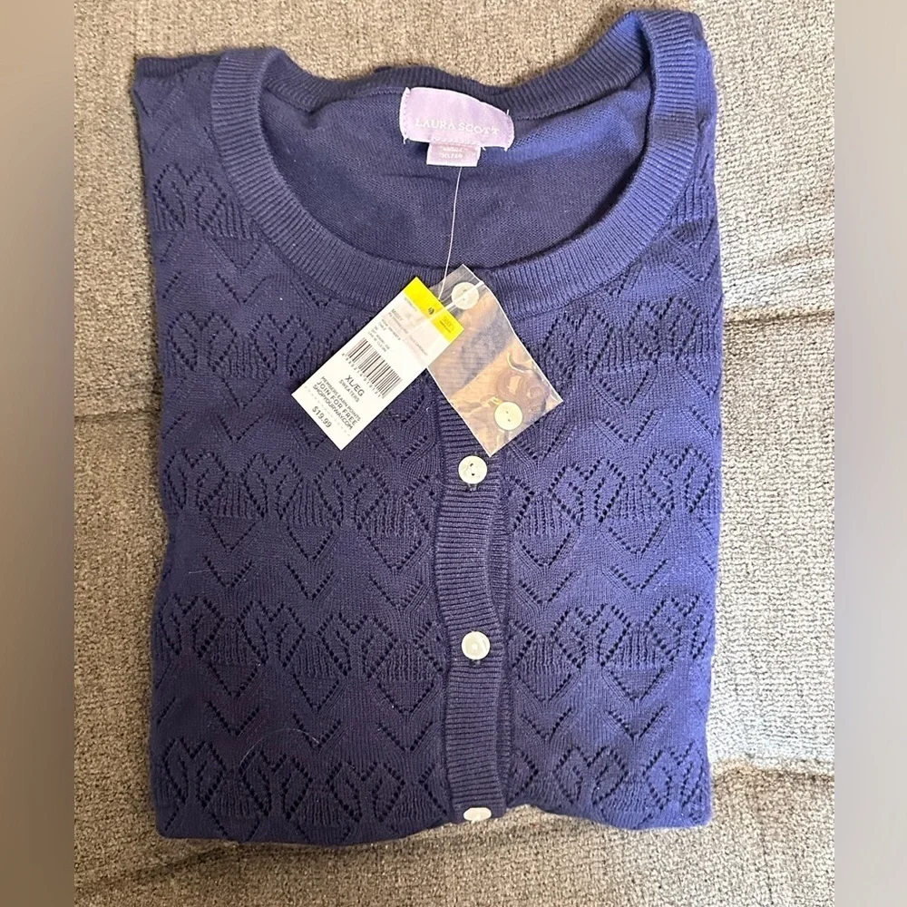 Laura Scott stylish blue